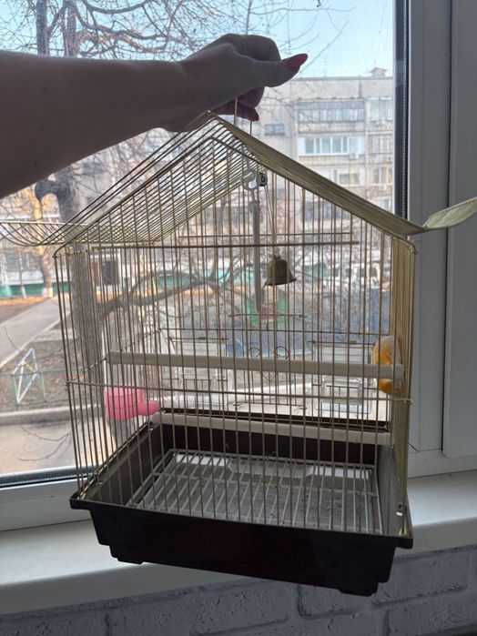 Продам клетку для попугаев