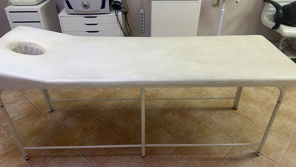 Козметична кушетка