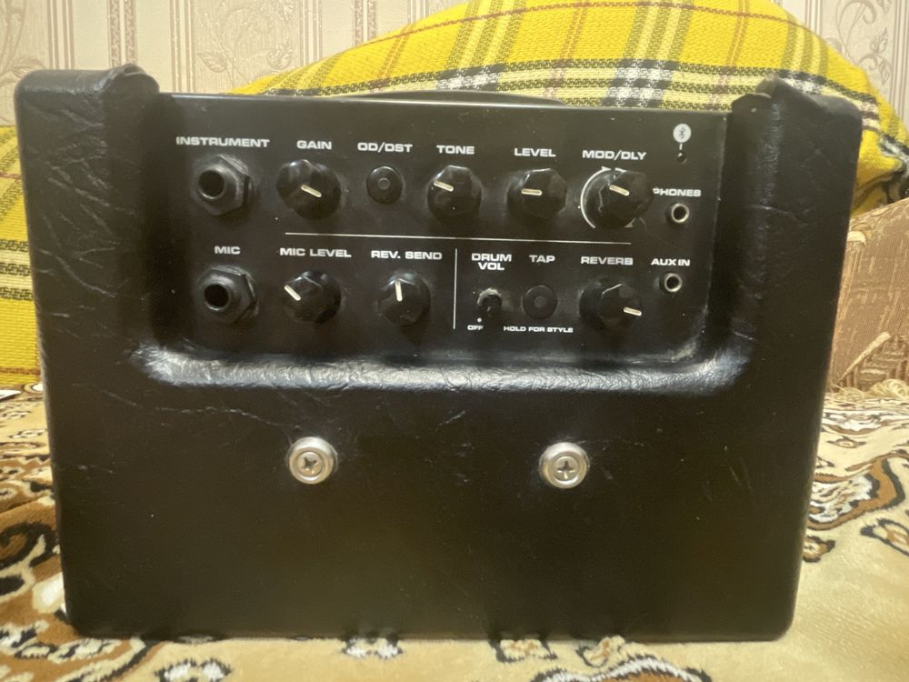 Гитарный комбоусилитель Nux Mighty 8bt