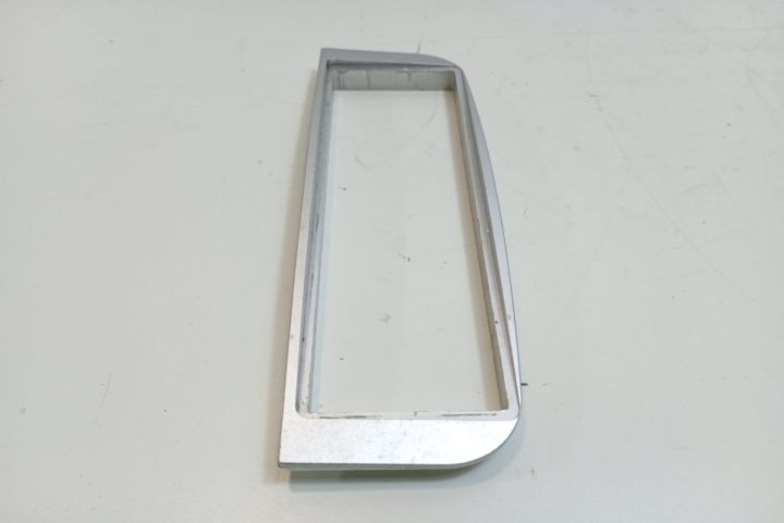 Ornament cd player 28100102 Alfa Romeo 147  seria