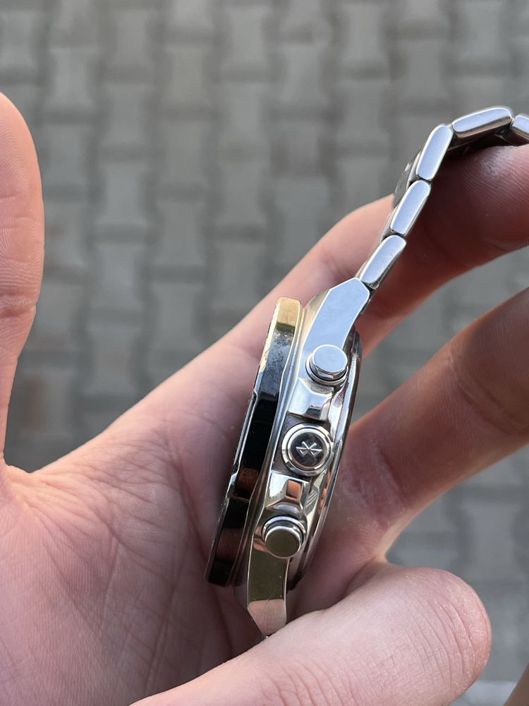 Часовник Edifice Casio