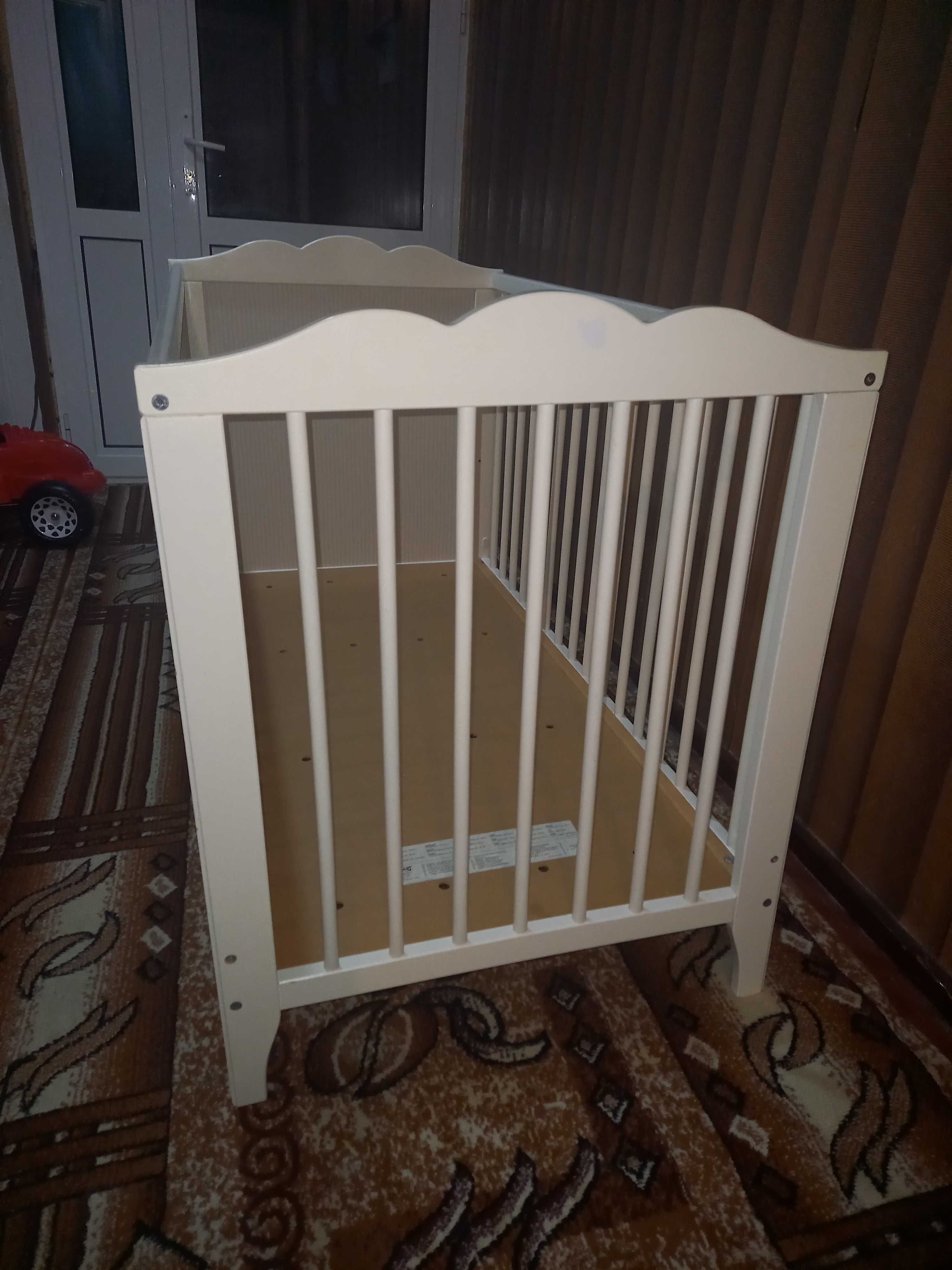 Бебешко креватче Ikea