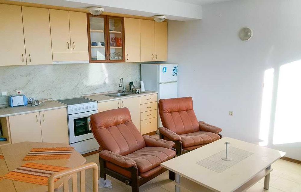 Двустаен апартамент с морска гледка в покрайнините на Балчик