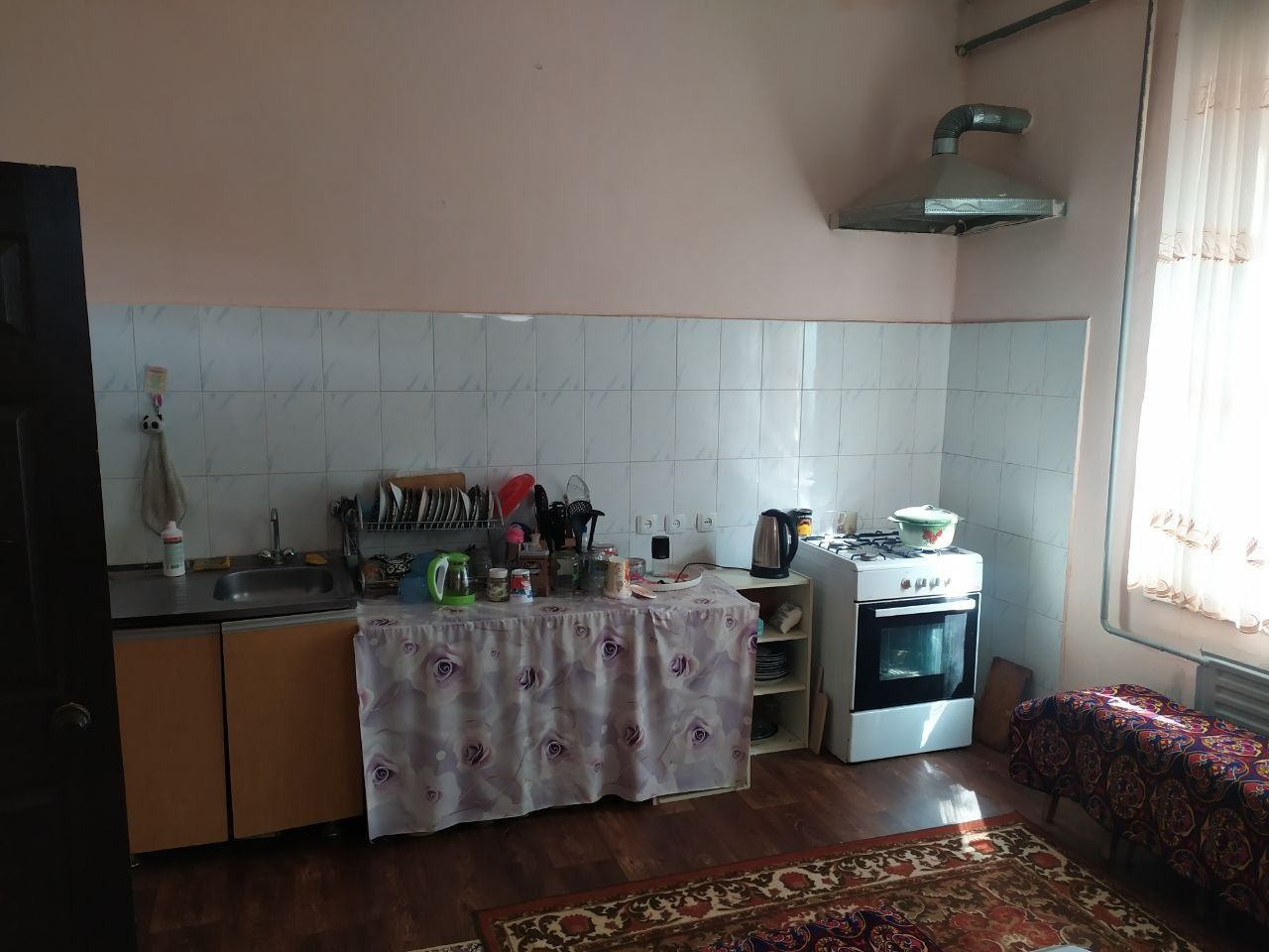 Катедж сотилади Навои