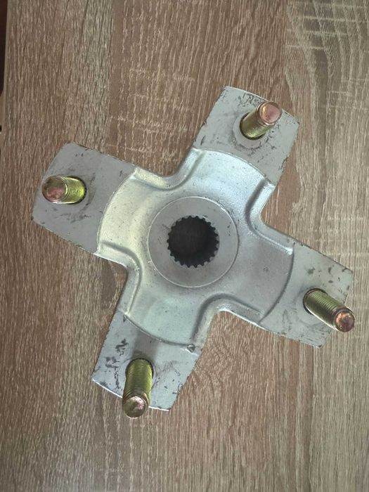 Butuci roata ATV/QUAD, dimensiuni 4 x 110 mm, ax 25 mm, 22 caneluri