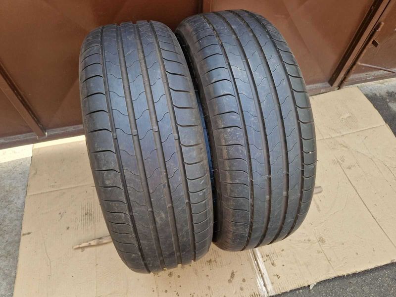 2 Bridgestone R18 225/55
летни гуми
DOT0624