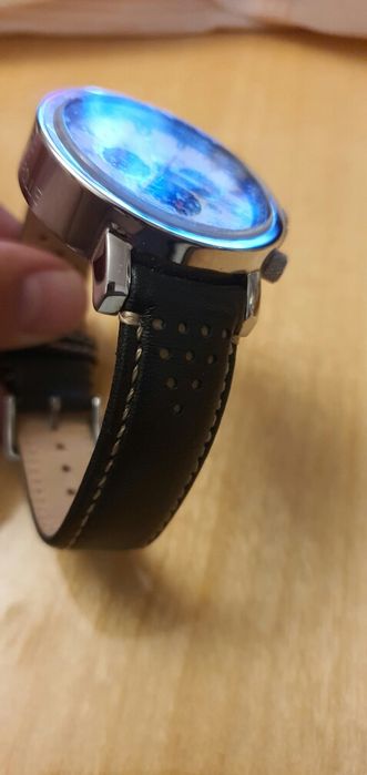 Оригиналнен спортно елегантен