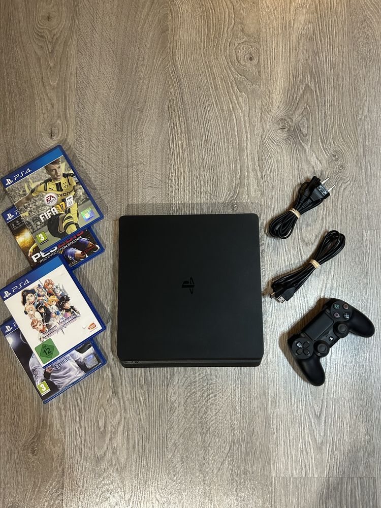 PlayStation4 Slim