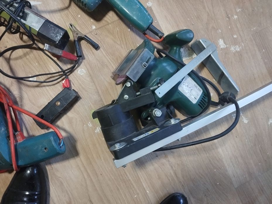 Mai multe scule bormașini de vânzare