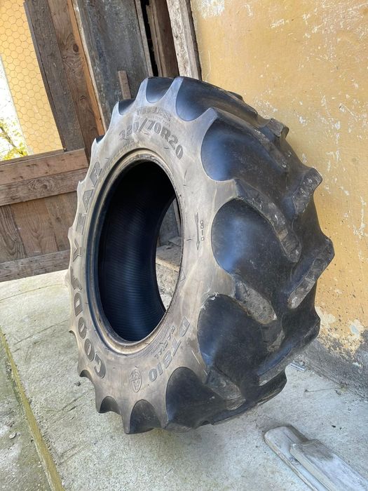 Cauciucuri pt tractor 320 70R20- 2 buc
