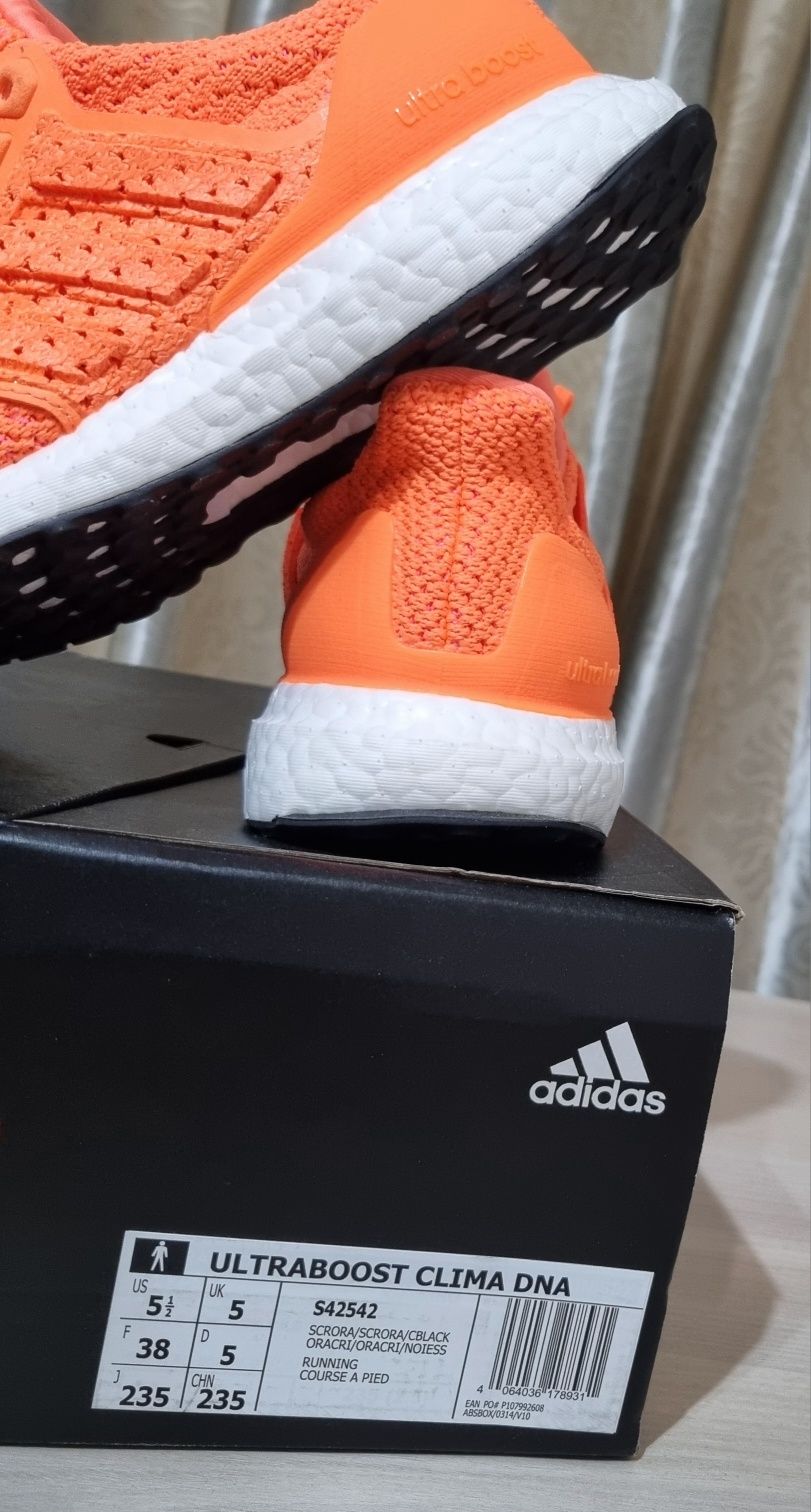 Adidas ultraboost noi la cutie mărime 38