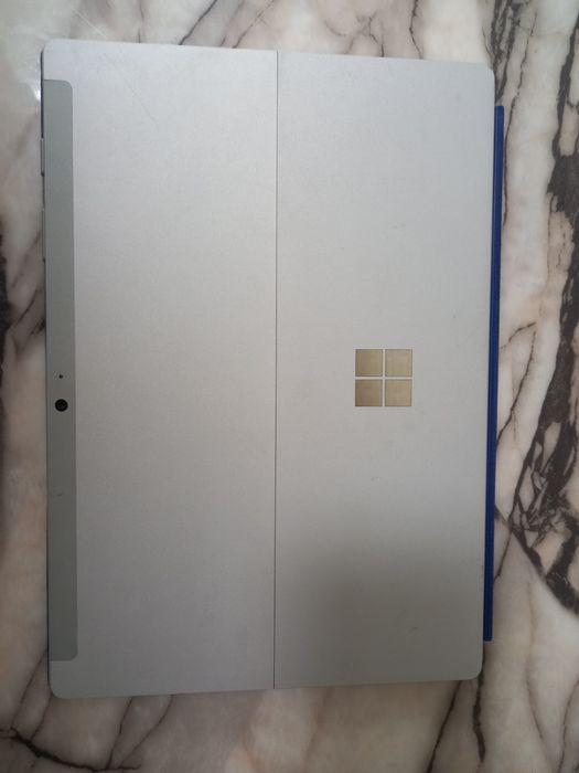 Лаптоп Microsoft Surface 3 Intel Atom x7-Z8700 4gb 10.8″, Full HD