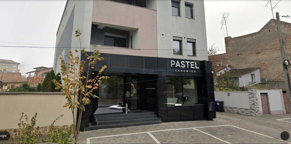 Inchiriem spatiu comercial modern , zona centrala