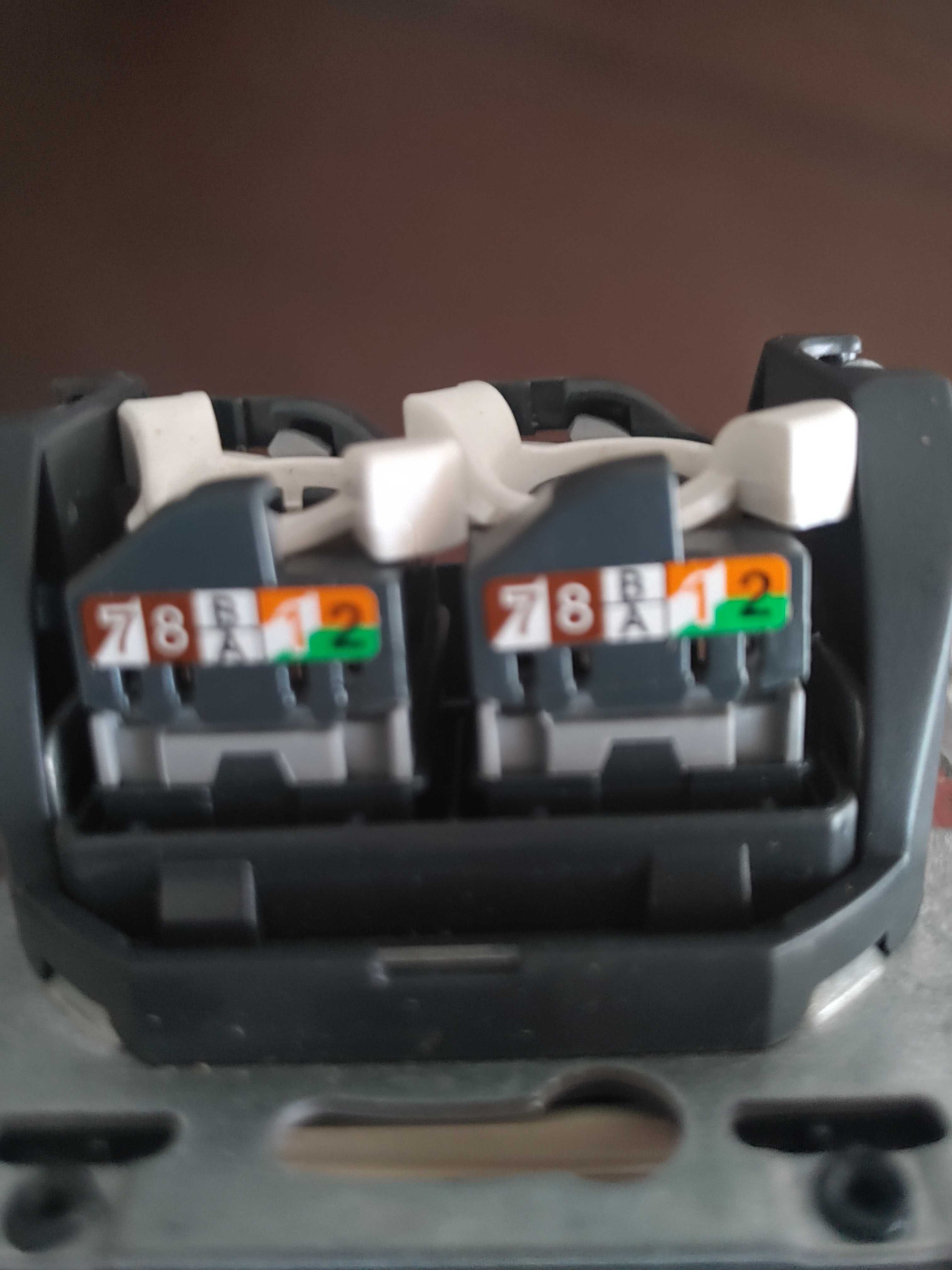 Продавам нови Шуко Контакти, TV и RJ45 розетки Legrang Valena life
