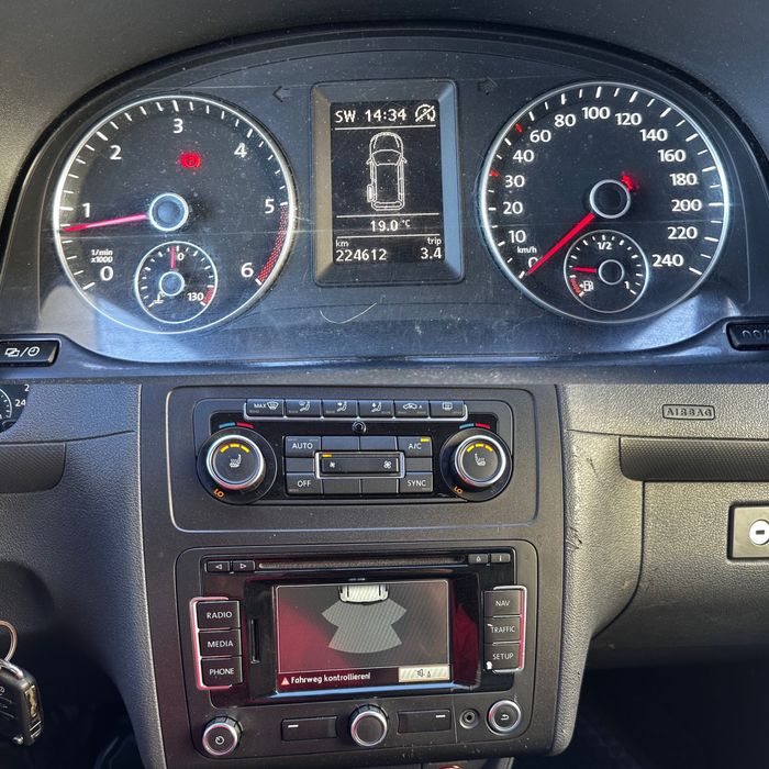 ### VW Caddy 7 locuri ###