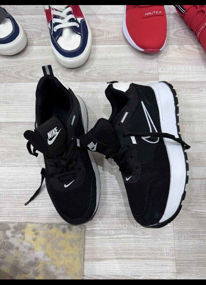 Кроссовки с Америки. Новые. Nike, Hurley, Tommy Hilfiger, Nautica