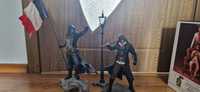 Vând figurine Assassin's creed Unity și Syndicate