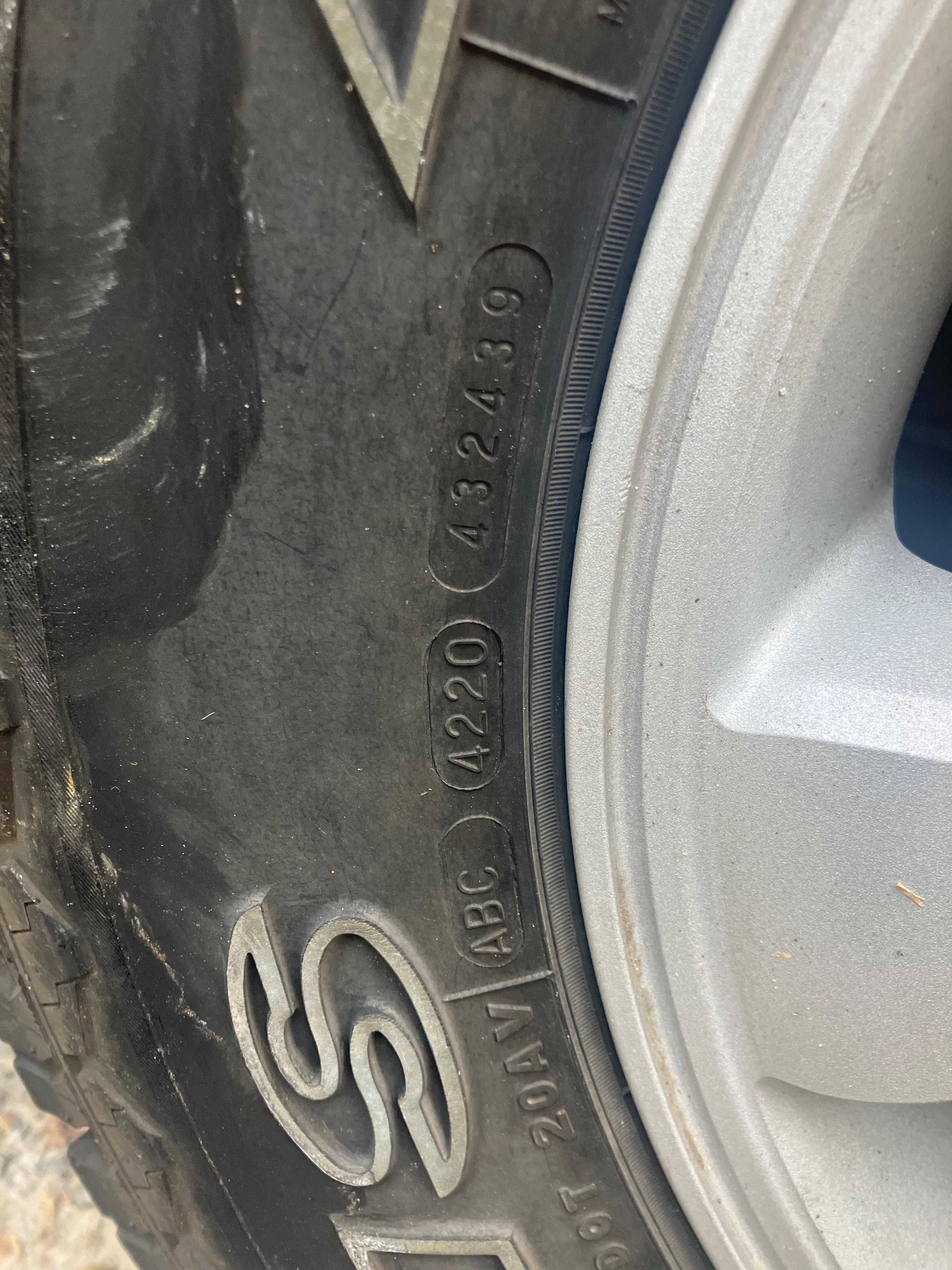 Гуми MAXXIS 265/70/17 A/T