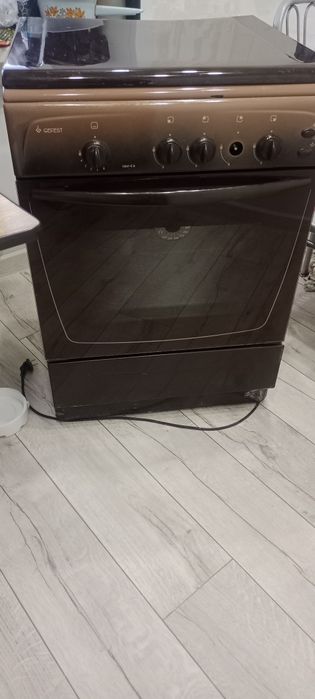 Газовая плита продам
