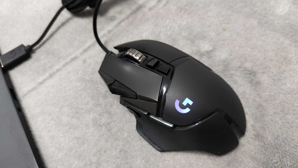 Mouse gaming cu fir Logitech G502 Hero 25K DPI Negru