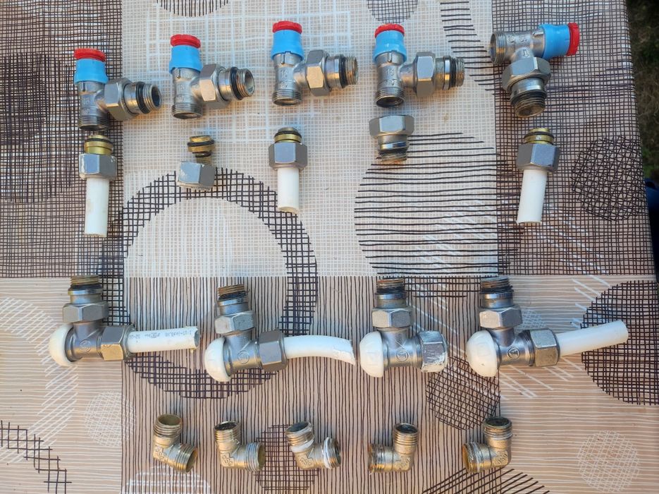 Кранове и фитинги за парно / спирателни кранове