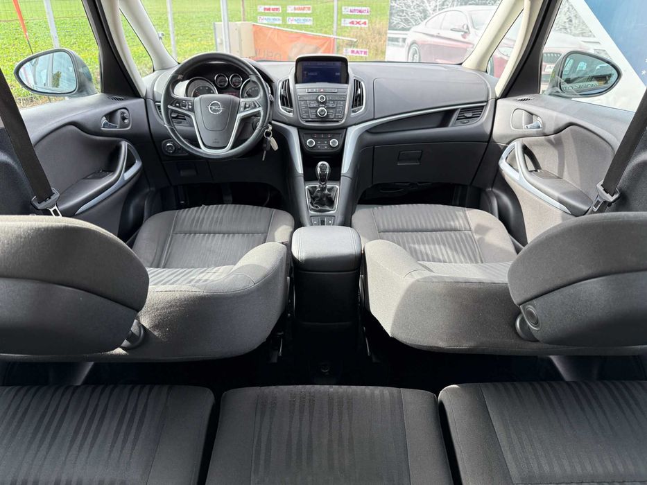 *RATE*Opel Zafira Tourer 1.6CDTi 136CP 2013 E5 NAV Inmatriculata RO!