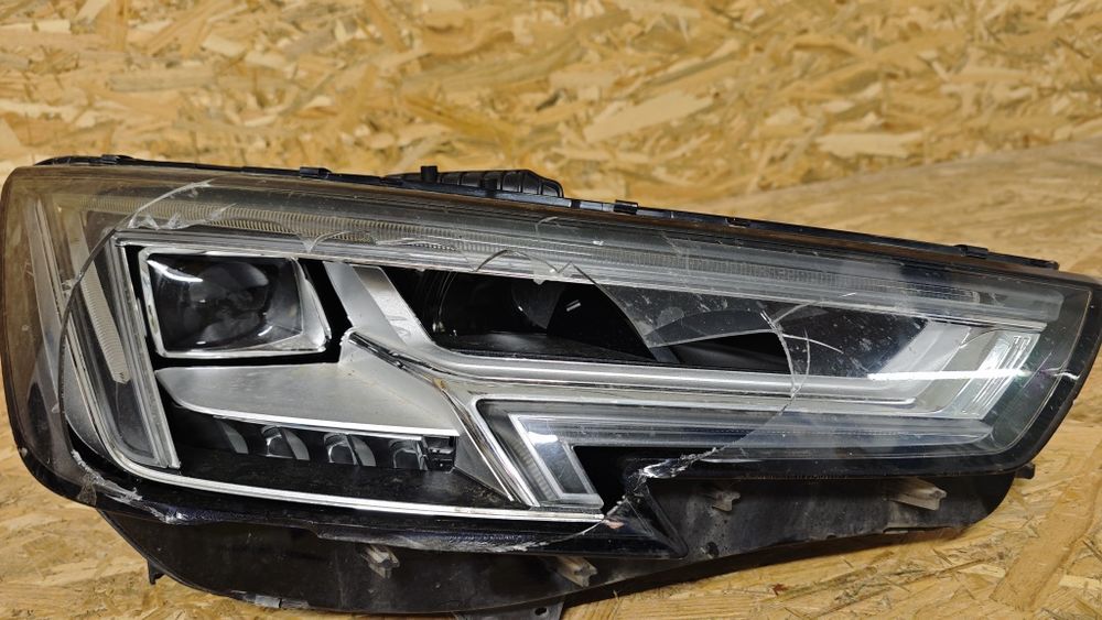 Десен фар за Ауди А4  Audi A4 B9 Full LED