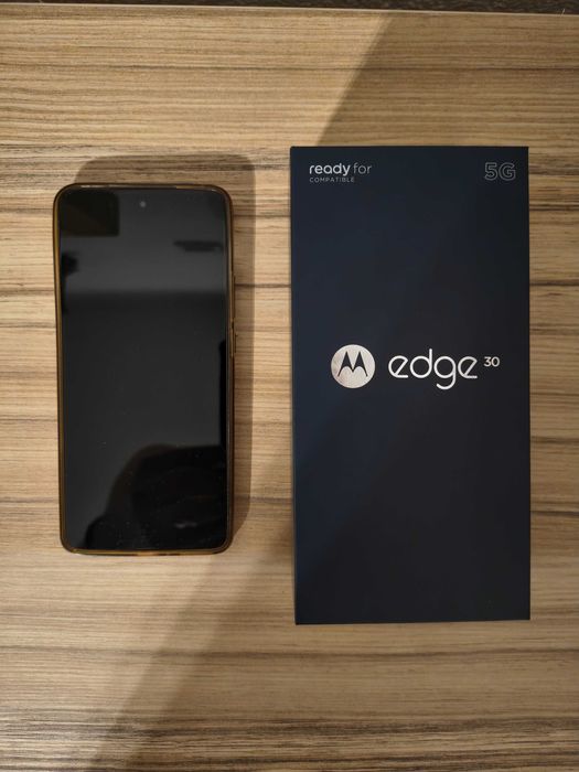 Моторола edge 30