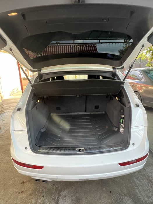 Audi Q5 S-line 2.0 TDI