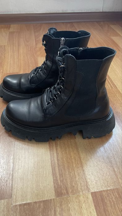 Демисезонные ботинки