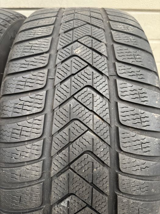 Jante 20 originale Bmw X5 G05 anvelope iarna runflat Pirelli 275/45R20