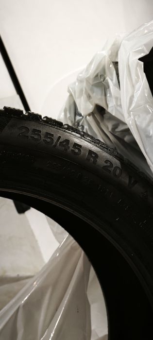 4бр. 255/45 R20 V Continental TS 850 P