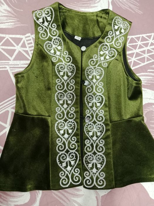 Продам национальный жилет