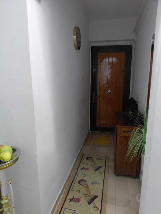 PF - Vand apartament 3 camere, 50m2, etaj 4