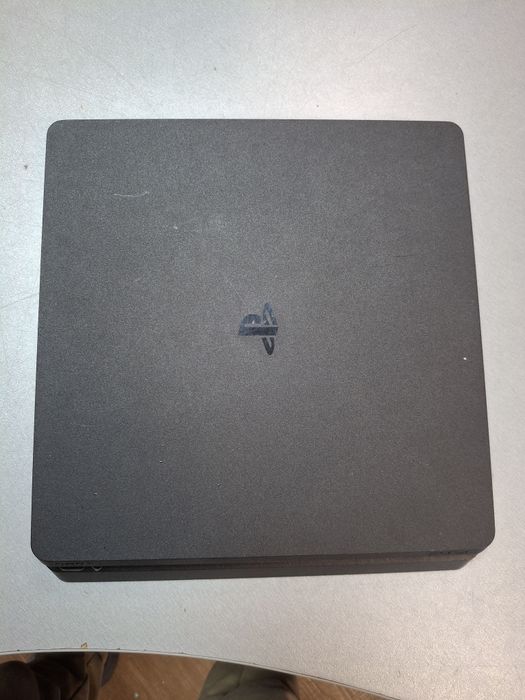 Playstation 4 Slim 1TB