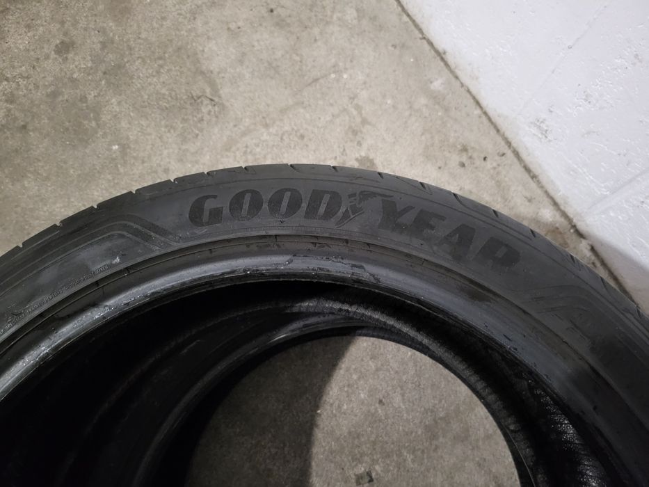 Anvelope vara 235 45 20 an 2021