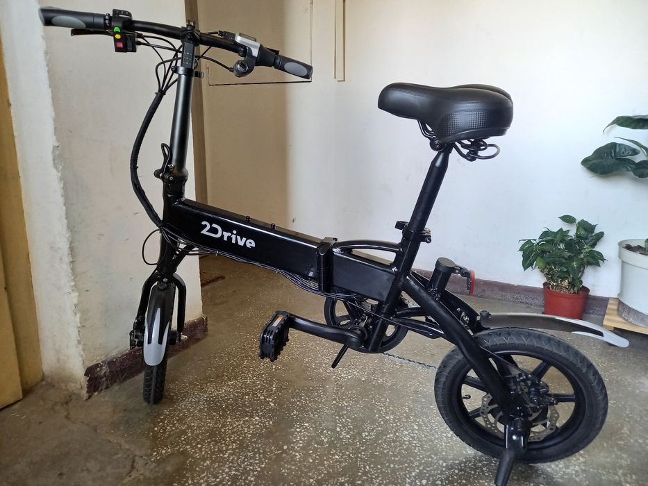 Bicicleta electrica pliabila roti pe 16