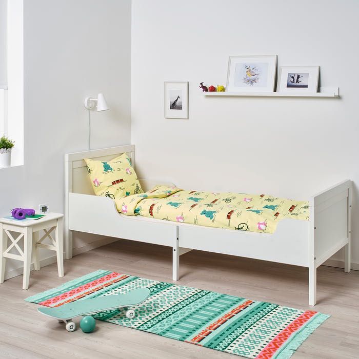 Ikea: Продавам разтегателно легло Sundvik с подматрачна рамка от ИКЕА