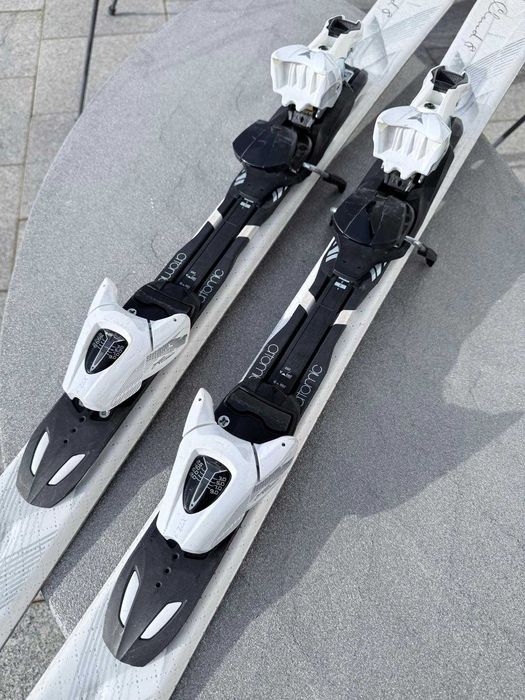 Schiuri ATOMIC Cloud 8 151cm + Clapari ATOMIC nr. 37