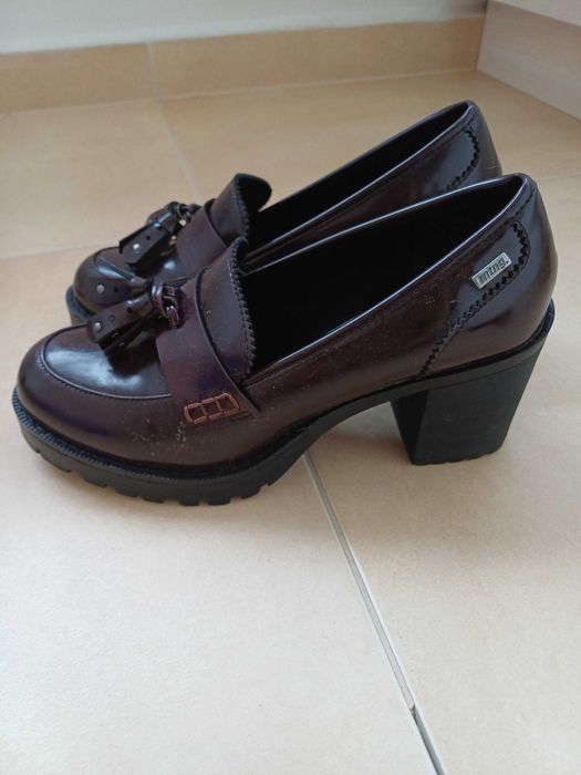 Чисто нови есенни плюс подарък 2 бр общо