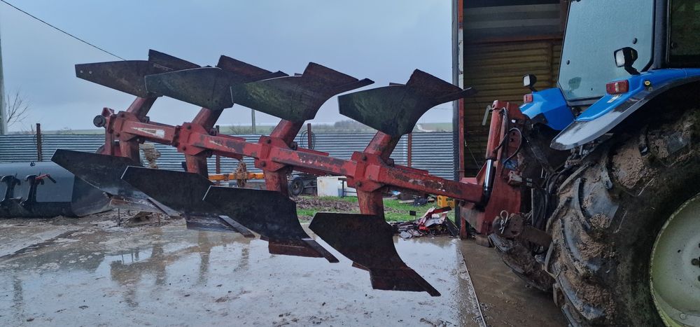 Plug NAUD 3+1 Impecabil