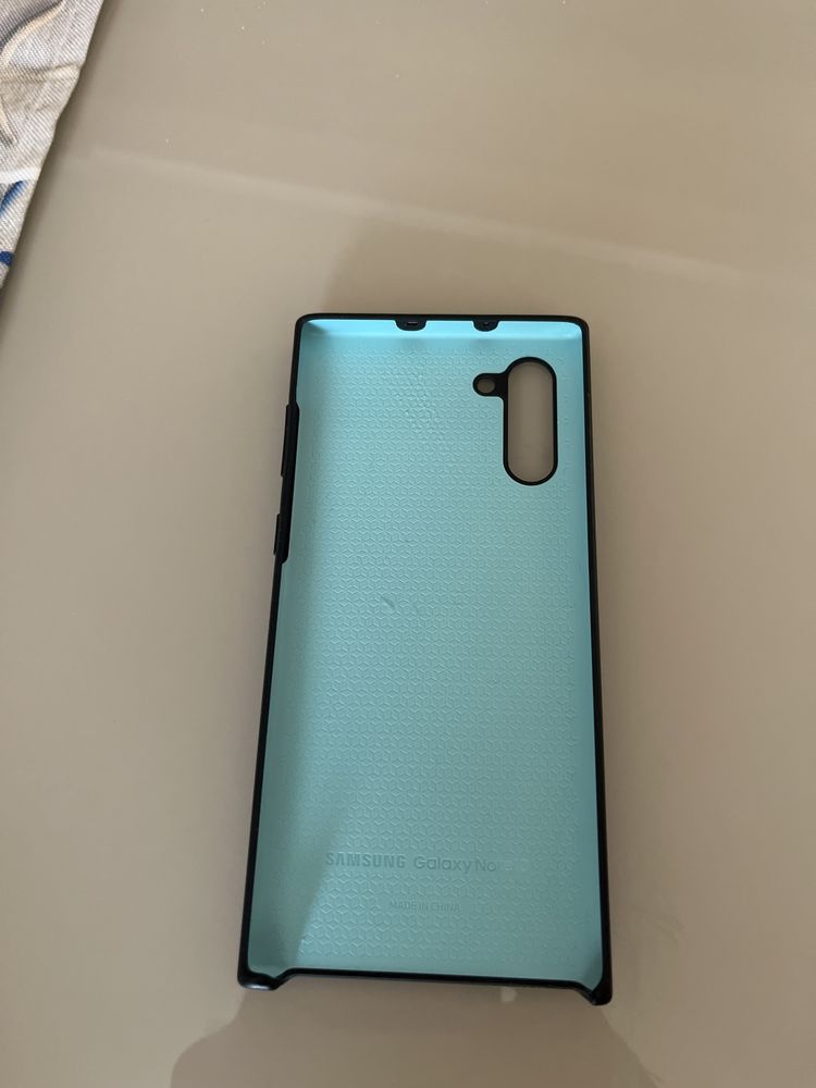 Продавам кейс за samsung galaxy note 10