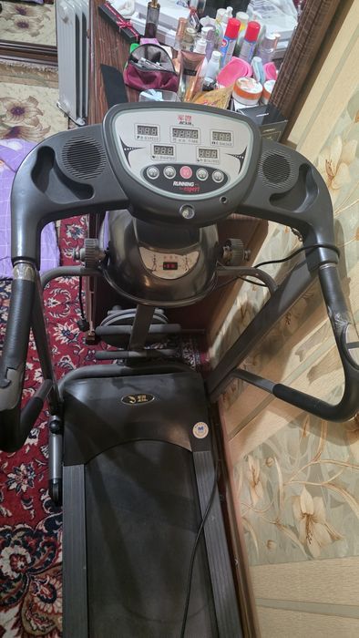 Беговая дорожка отлично работает