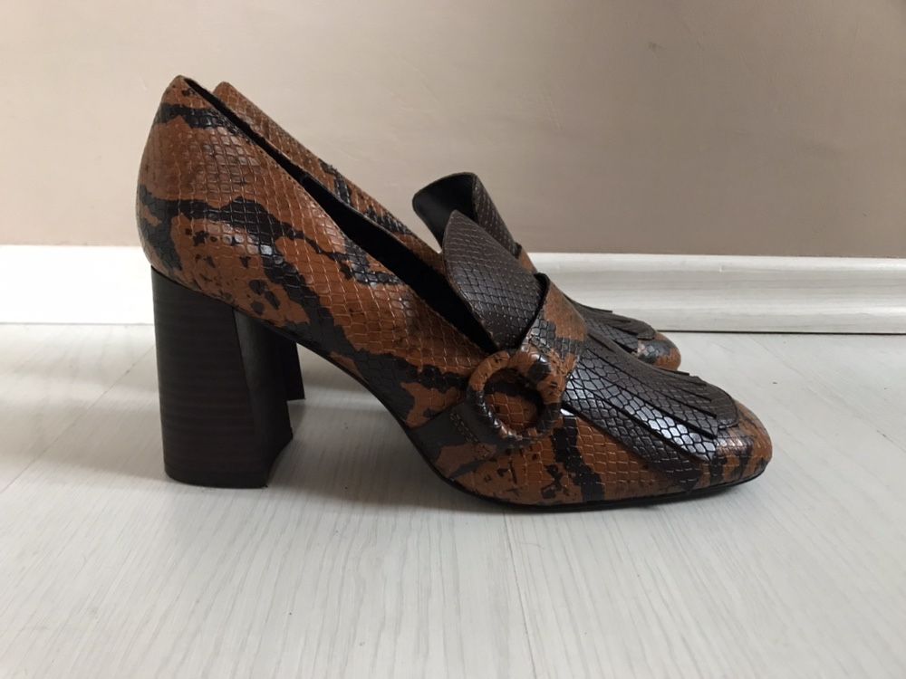 Обувки от естествена кожа Violeta by Mango