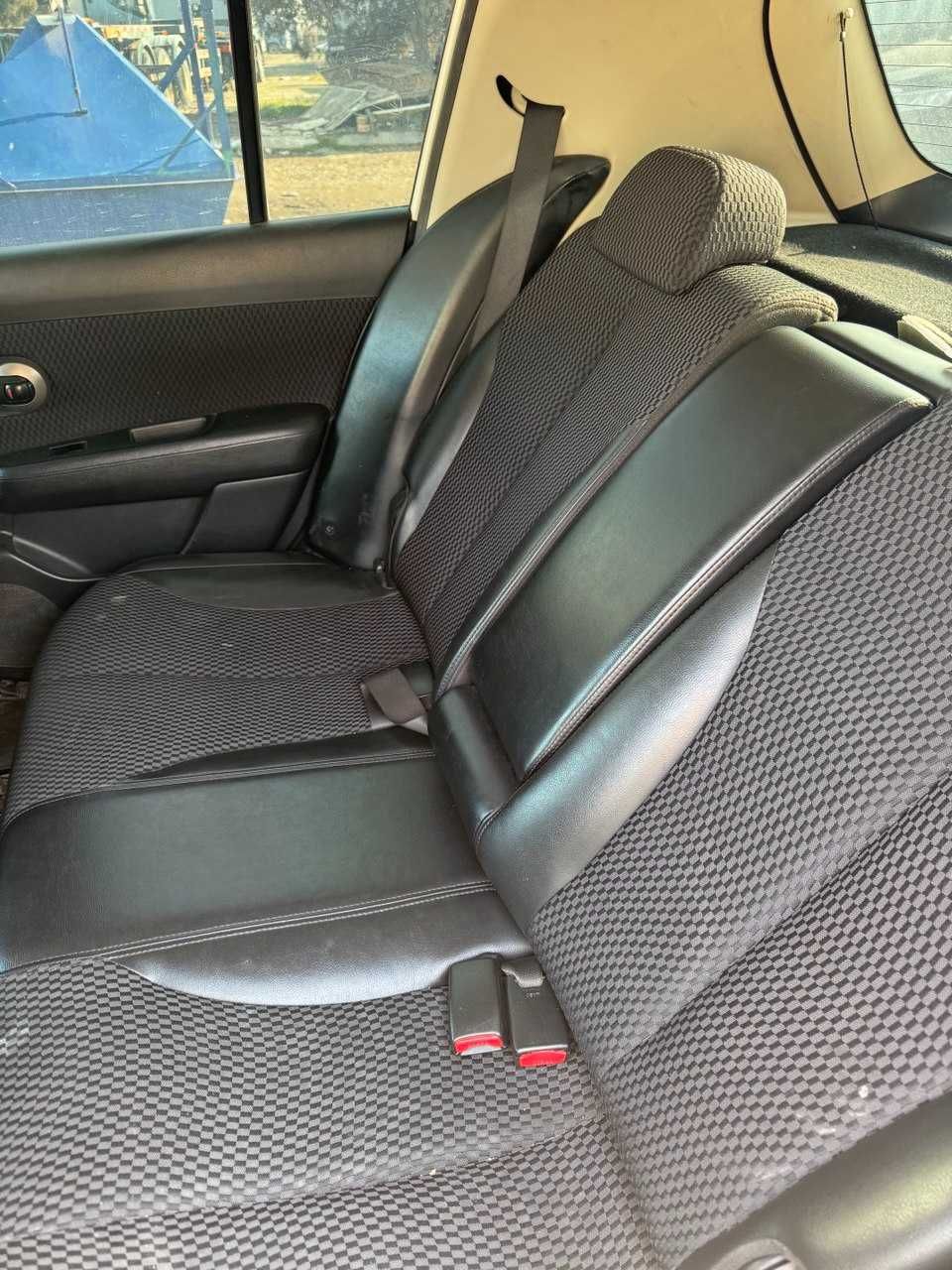 Nissan Tiida 2008