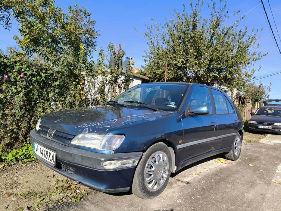 Продавам "Пежо 306"