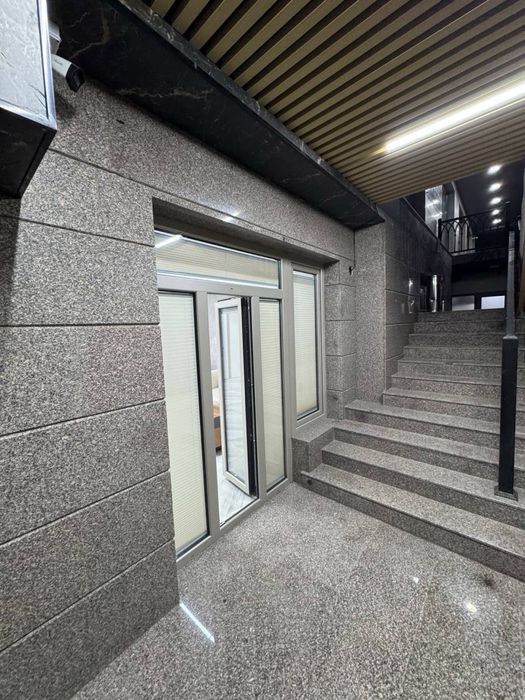 Юнусабад | Ц-4 - Сдается в аренду цокольное помещение 216м2