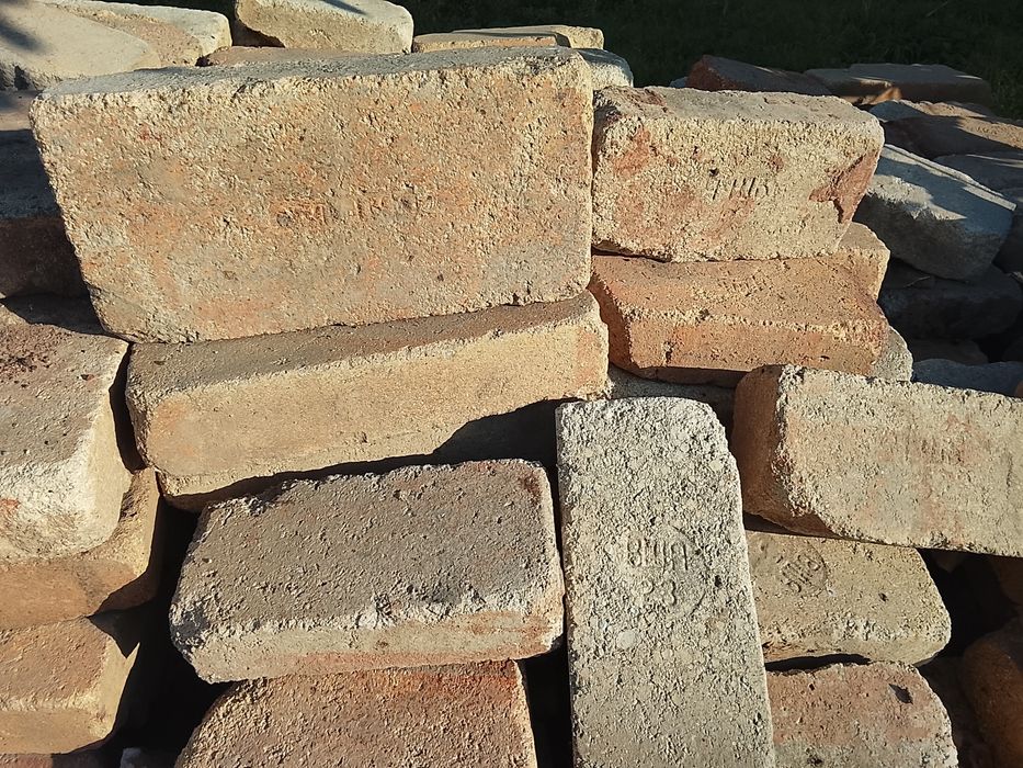Огнеупорный кирпич  Б/у
