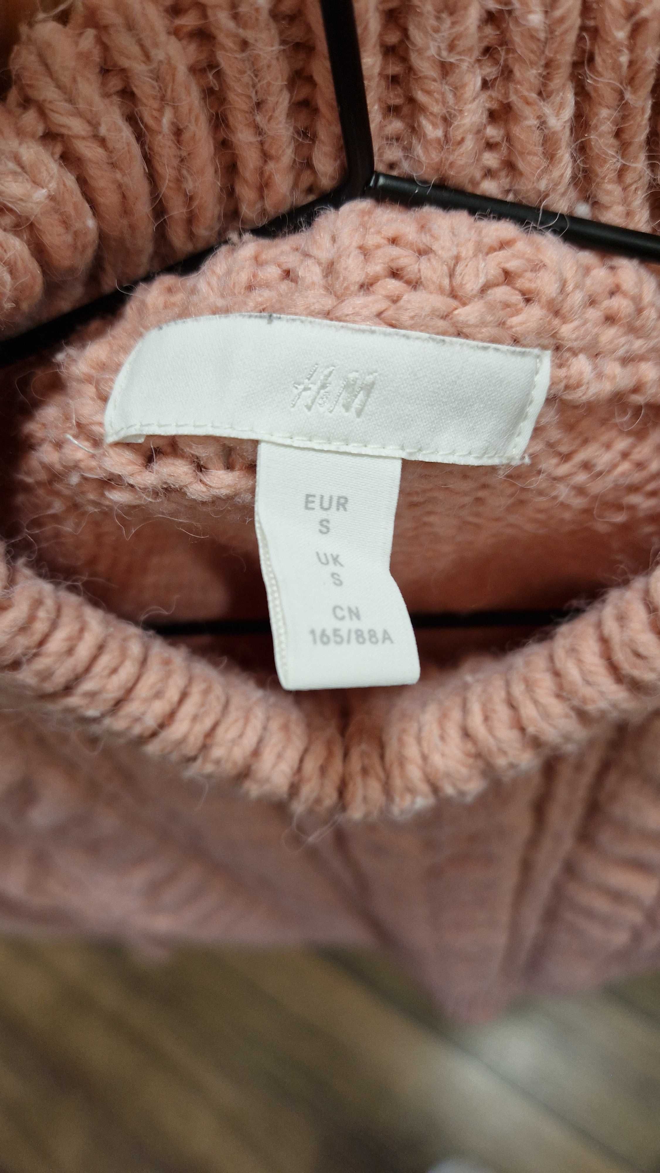 Розов пуловер на H&M