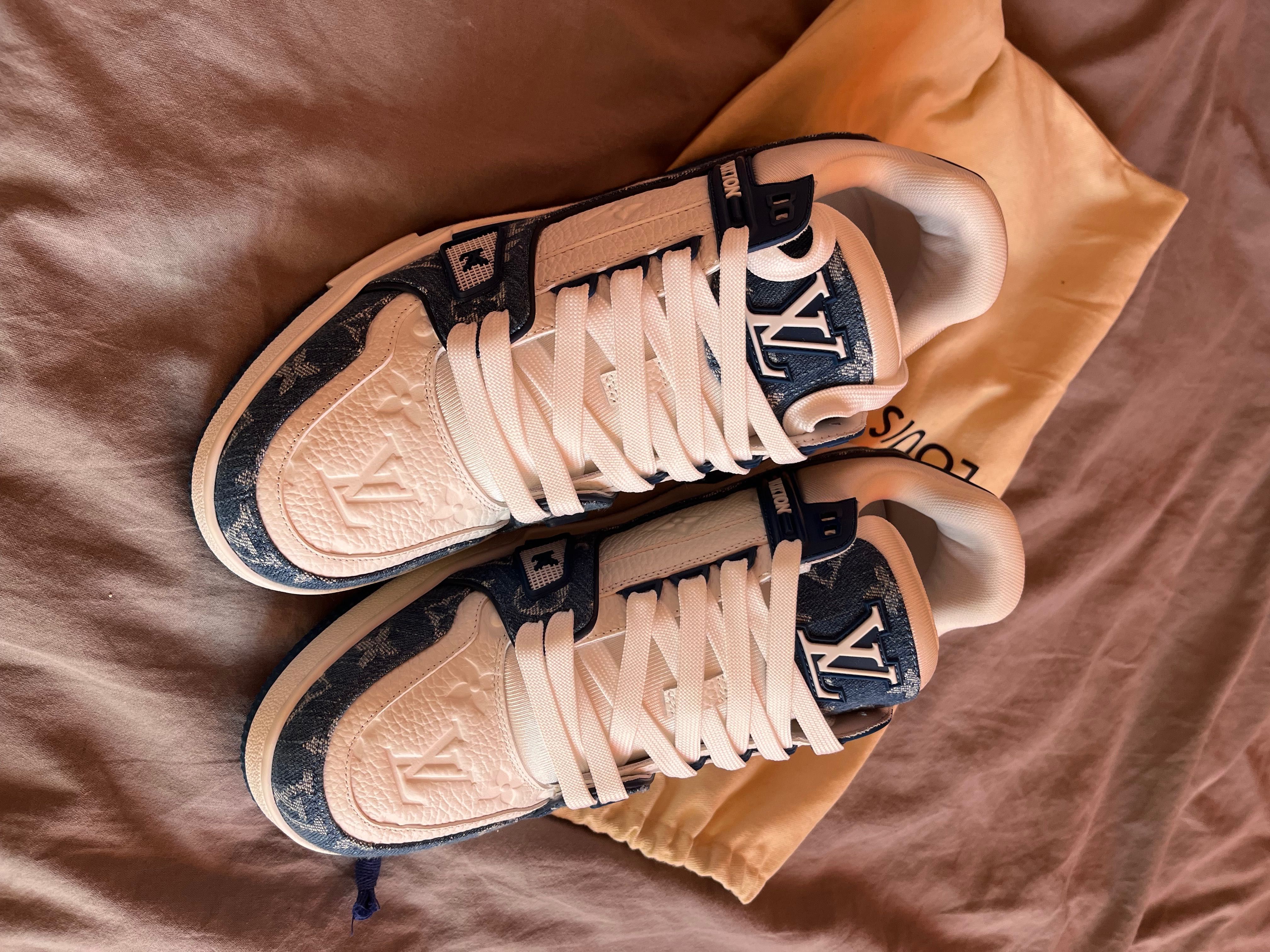 Louis Vuitton 42